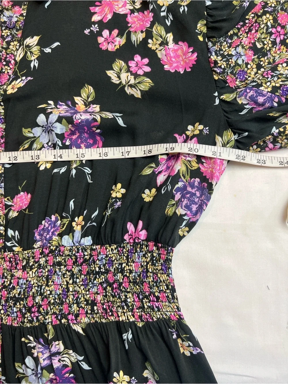 Free people, Maxi floral Bohemian Buttoned Puff Sleeve Black & Pink Dress M